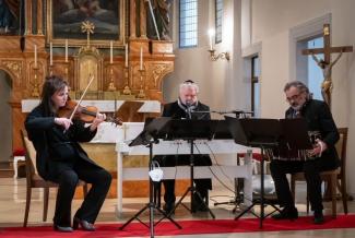 Begleitung durch Musik